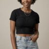 Crop Top Femme Manches Courtes – Style & Confort